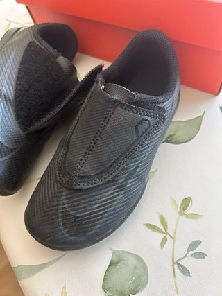 Botas Nike Fútbol Velcro Talla 27