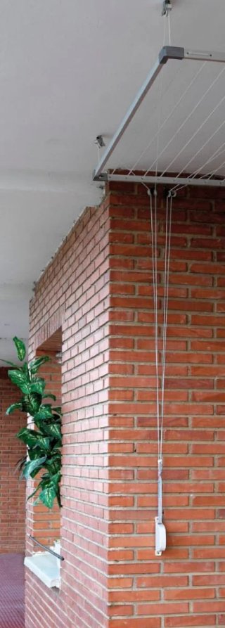 Tendedero de techo metálico
