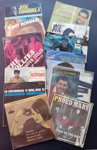 Lote 12 Singles Vinilo 60s CCR, Hollies,Proud Mary