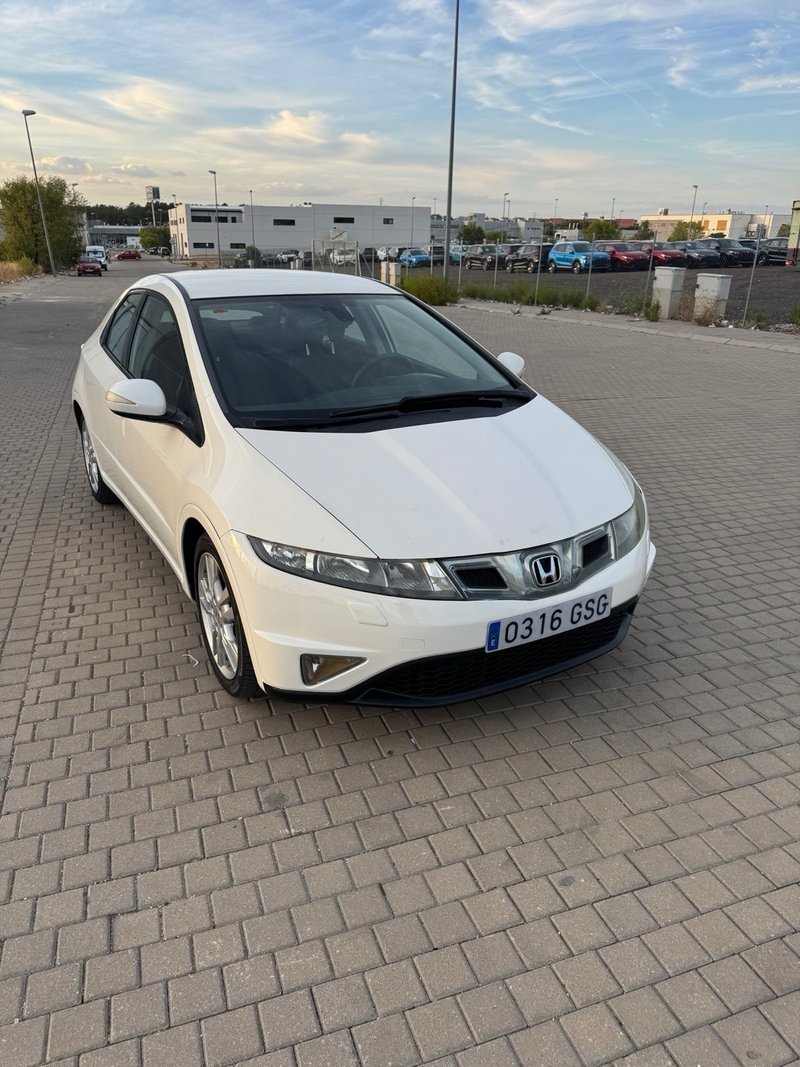 Honda Civic 1.8i VTEC Executive 5p 2009, foto 12