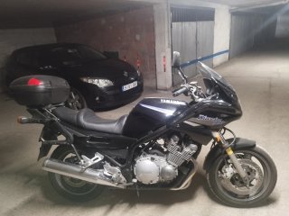 Yamaha Diversion 900 Touring Negra