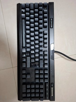 Teclado Mecánico Corsair K70 RGB MK.2