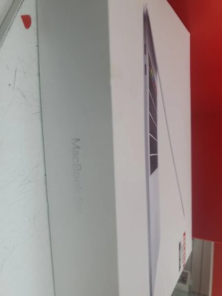 MacBook Pro 15 2018 i7 16GB RAM 1TB SSD