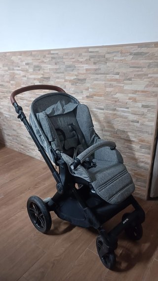 Conjunto carro Jané Muum Silla y Capazo 2021 Gris