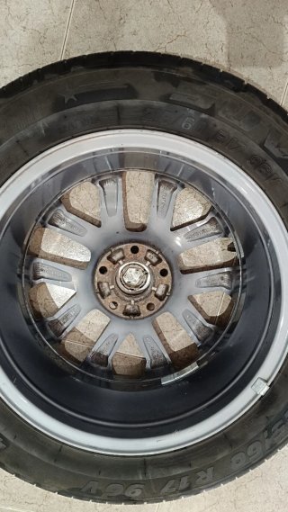 Llantas Renault 17 + Neumáticos 215/60