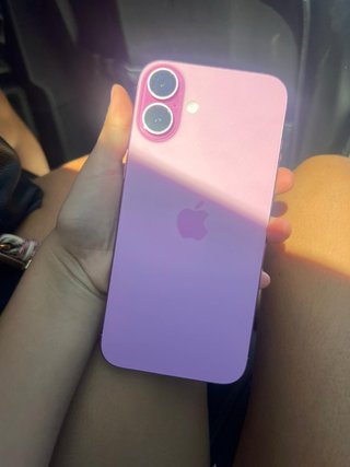 iPhone 16 Plus Rosa/Morado