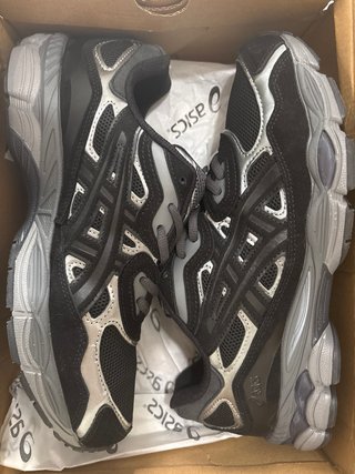 Zapatillas ASICS GEL NYC Negro/Plata