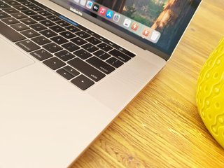 APPLE MacBook Pro 2019 i9 32 GB SSD2TB VEGA 20