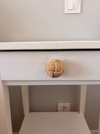 Mesita de noche blanca Ikea