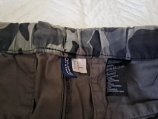 Pantalones estilo militar camuflaje