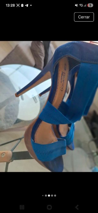 Zapatos de tacón azul