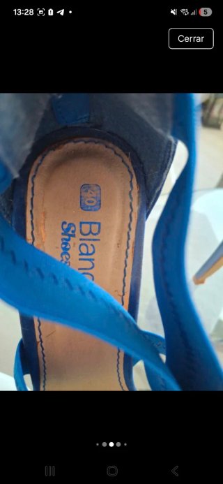 Zapatos de tacón azul