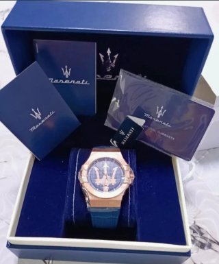 Reloj Maserati Plata y Blanco