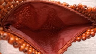 Bolso de cuentas marrón