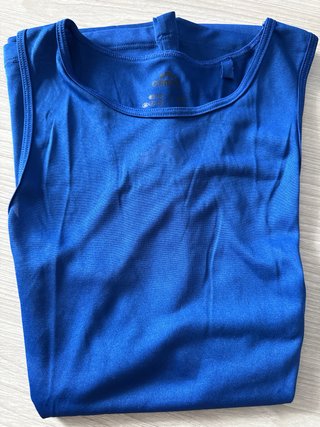 Camiseta de gimnasio azul