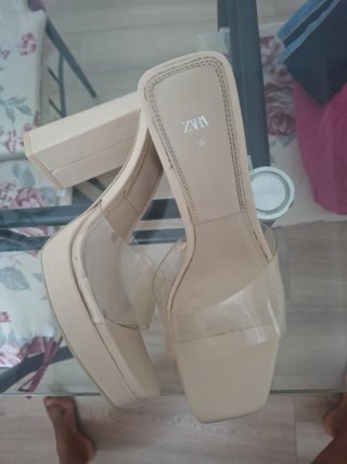 Sandalias Zara tacón transparente talla 36