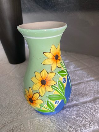 Adornos varios: jarrón, florero, portavelas