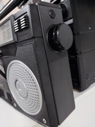 Radiocasete Sanyo Vintage Negro