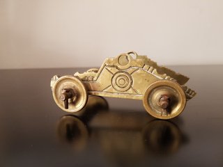 COCHE ANTIGUO METÁLICO.