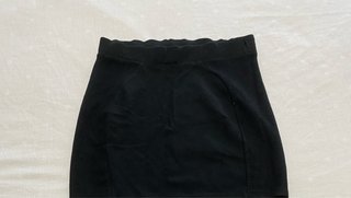 Falda negra talla M