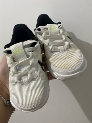 Zapatillas Nike niño talla 5C