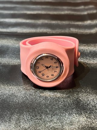 Reloj Pulsera Enrollable Rosa Silicona