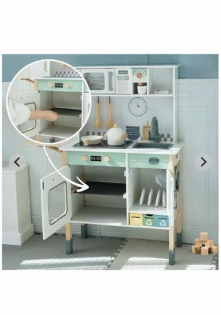 Cocina Infantil Madera incluimos mucha comida.