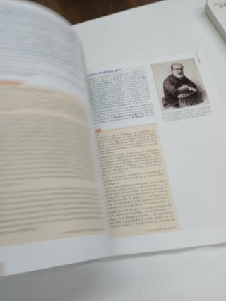 Historia de España. 2º bachillerato. Per le Scu...