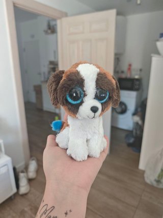 Peluche TY perro ojos grandes
