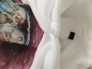 Sudadera con estampado de labios y Timeless Art