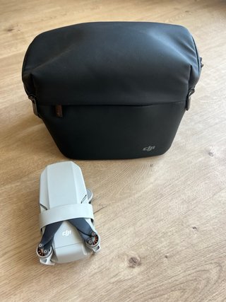 Dron DJI Mini 2 Fly More Combo