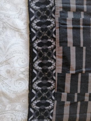 Camiseta Koroshi negra y gris