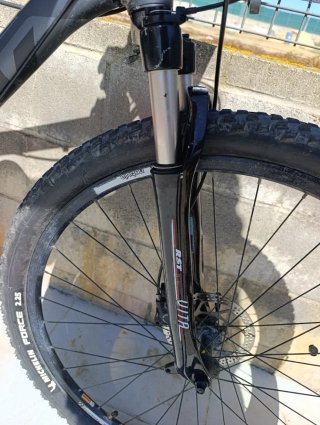 Bicicleta Trek Eléctrica de Trekking