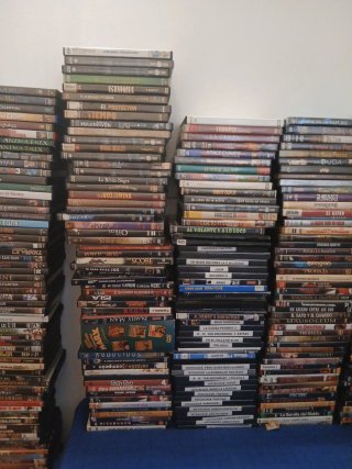 DVDs variados a 1,25€ cada uno