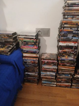 DVDs variados a 1,25€ cada uno