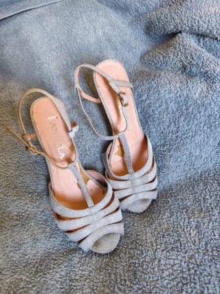 Sandalias plateadas brillantes n° 38