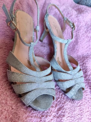 Sandalias plateadas brillantes n° 38