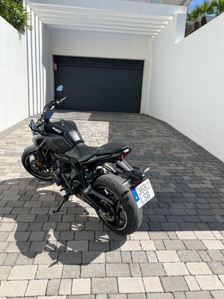 Yamaha MT07 Negra