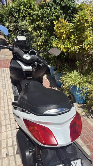 Yamaha XMAX 250 Maxi Scooter