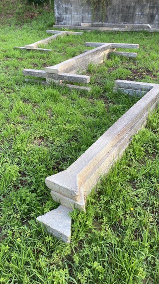 Postes T 2.40x1.40x0.9