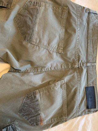Pantalón cargo verde militar