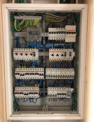 Electricista y fontanero