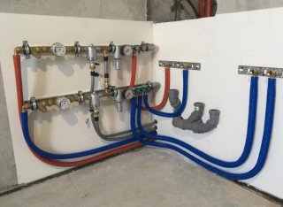 Electricista y fontanero