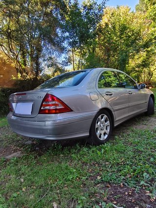 Mercedes-Benz Clase C 2004