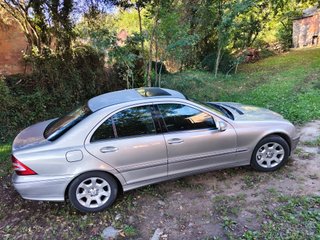 Mercedes-Benz Clase C 2004