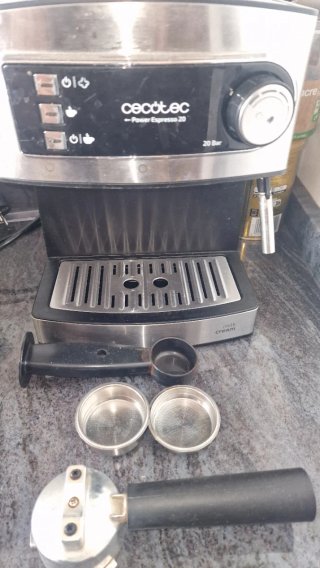 Cafetera Cecotec Power Espresso 20 - Estropeada