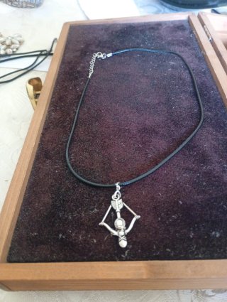 Collana girocollo con perle e cristalli