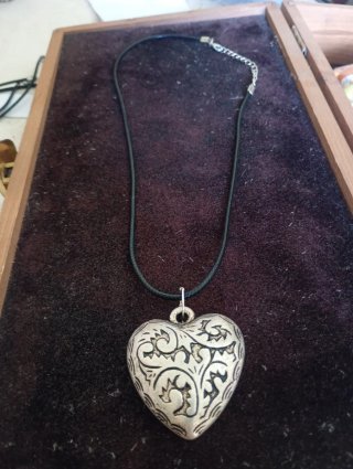 Collana girocollo con perle e cristalli