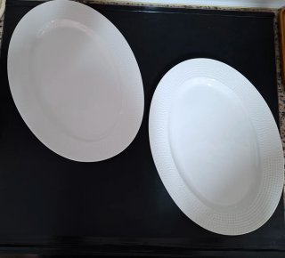 4 Fuentes de Porcelana (2 redondas, 2 oval)