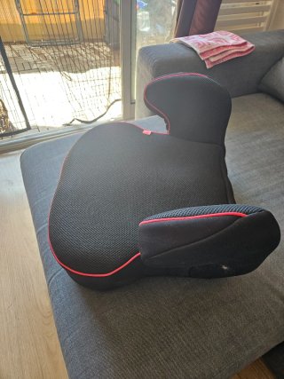 Alzador coche niños negro con ribete rojo